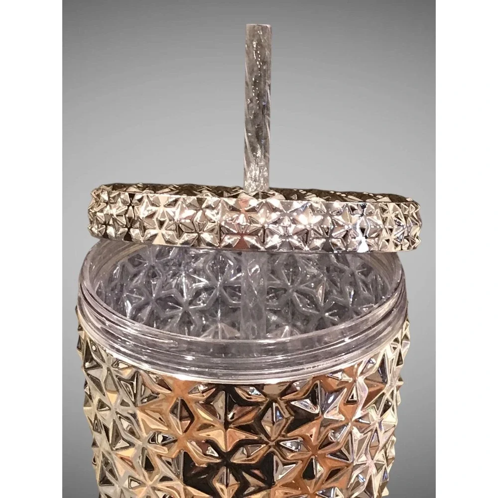 NWT Silver Studded 26 oz Plastic Double Wall Insulated Textured Tumbler W/ Straw